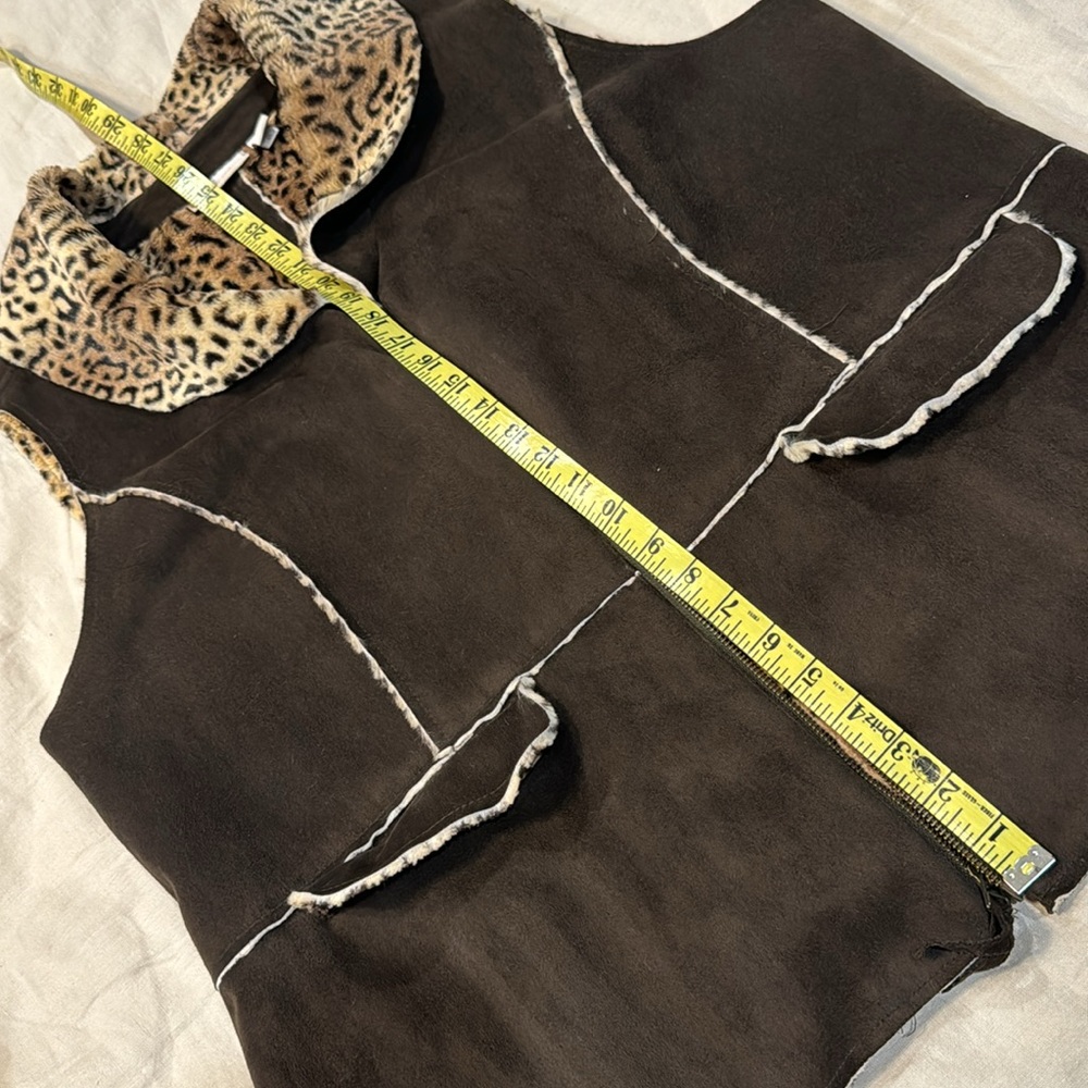 Leopard Print and Brown Vest - Picture 6 of 8